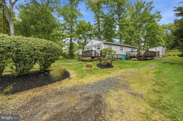 8402 SLEEPY HOLLOW RD, Fort Washington, MD 20744