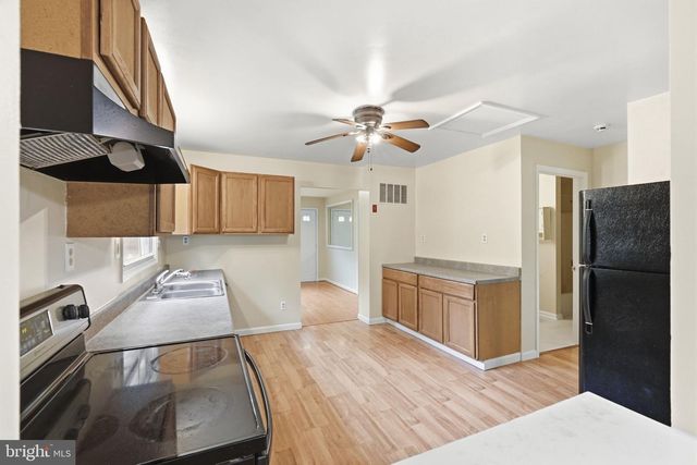8402 SLEEPY HOLLOW RD, Fort Washington, MD 20744
