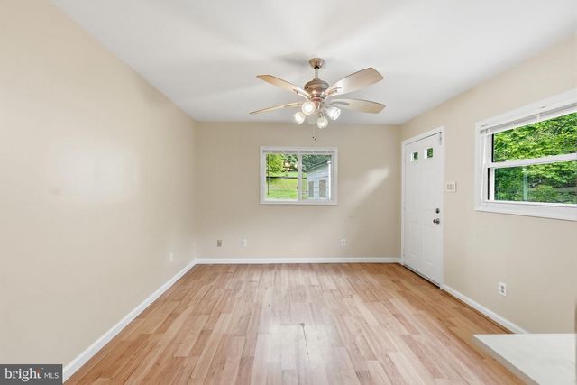 8402 SLEEPY HOLLOW RD, Fort Washington, MD 20744