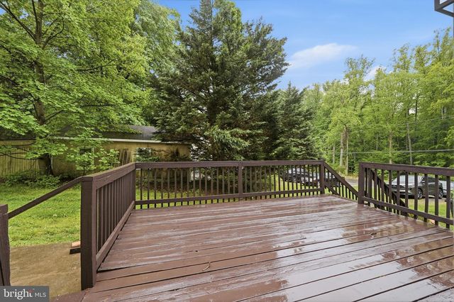 8402 SLEEPY HOLLOW RD, Fort Washington, MD 20744