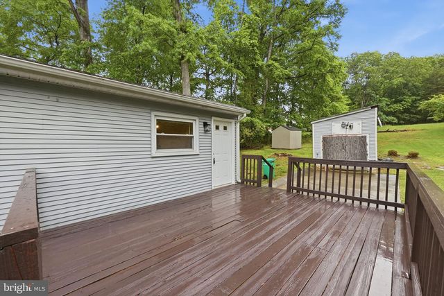 8402 SLEEPY HOLLOW RD, Fort Washington, MD 20744