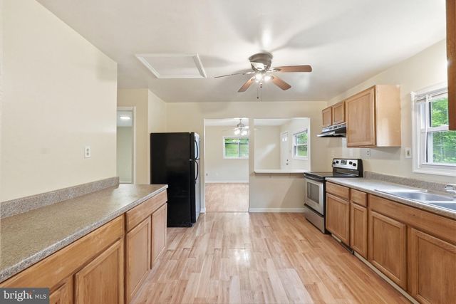 8402 SLEEPY HOLLOW RD, Fort Washington, MD 20744