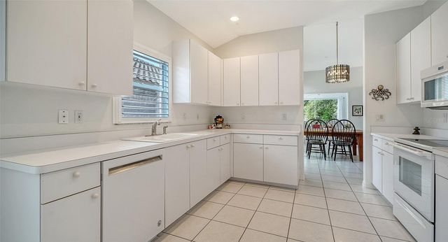 3799 MIRA LAGO DRIVE, Sarasota, FL 34238