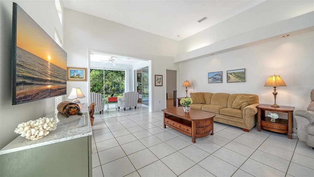Image 11 of property listing at 3799 MIRA LAGO DRIVE, Sarasota, FL 34238