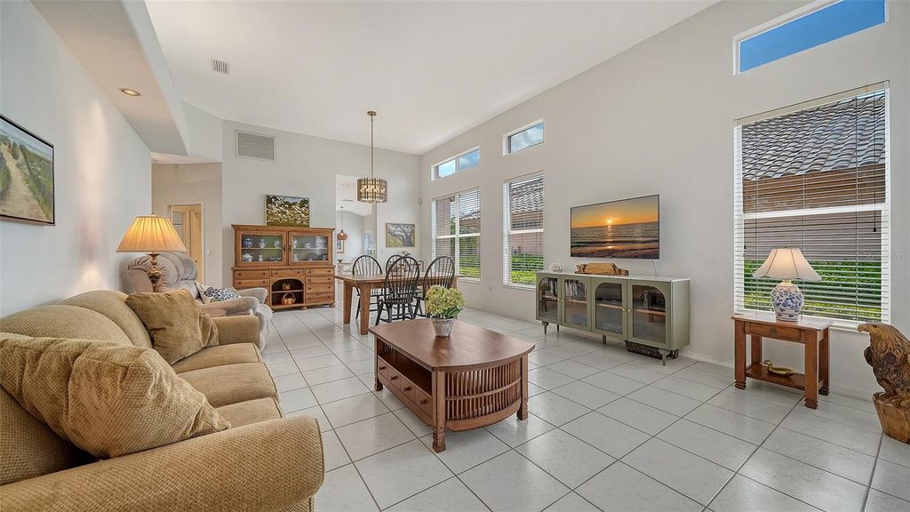 Image 17 of property listing at 3799 MIRA LAGO DRIVE, Sarasota, FL 34238