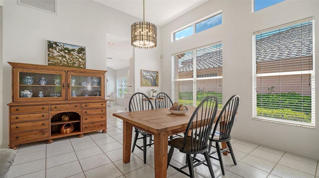 Image 18 of property listing at 3799 MIRA LAGO DRIVE, Sarasota, FL 34238