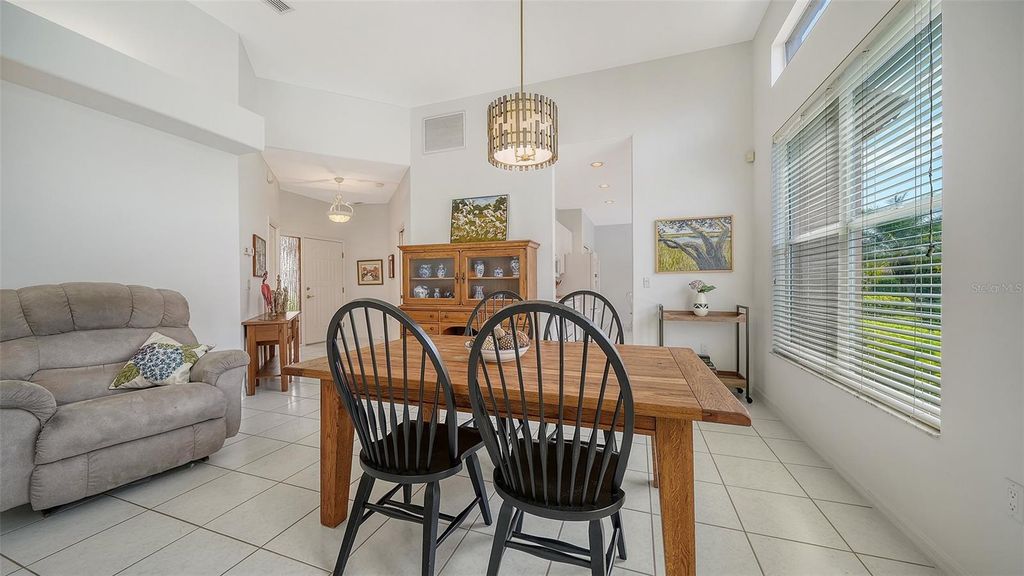 Image 19 of property listing at 3799 MIRA LAGO DRIVE, Sarasota, FL 34238