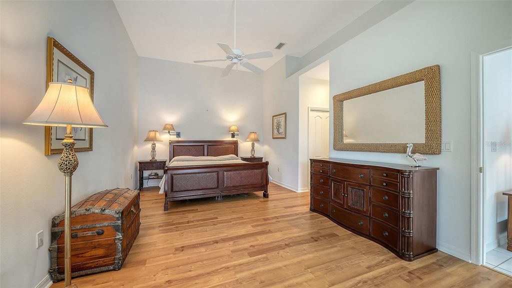 Image 27 of property listing at 3799 MIRA LAGO DRIVE, Sarasota, FL 34238