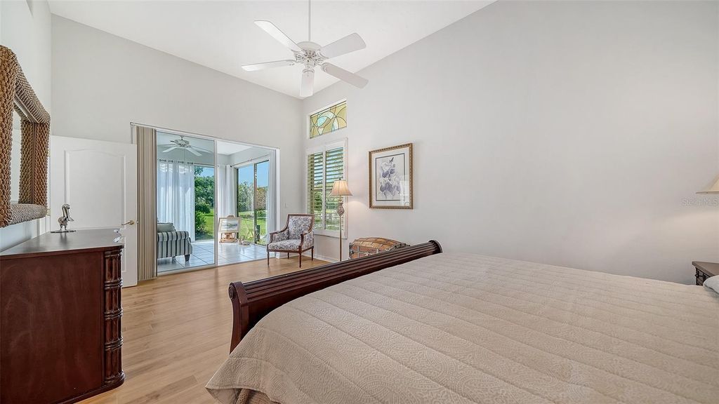 Image 31 of property listing at 3799 MIRA LAGO DRIVE, Sarasota, FL 34238