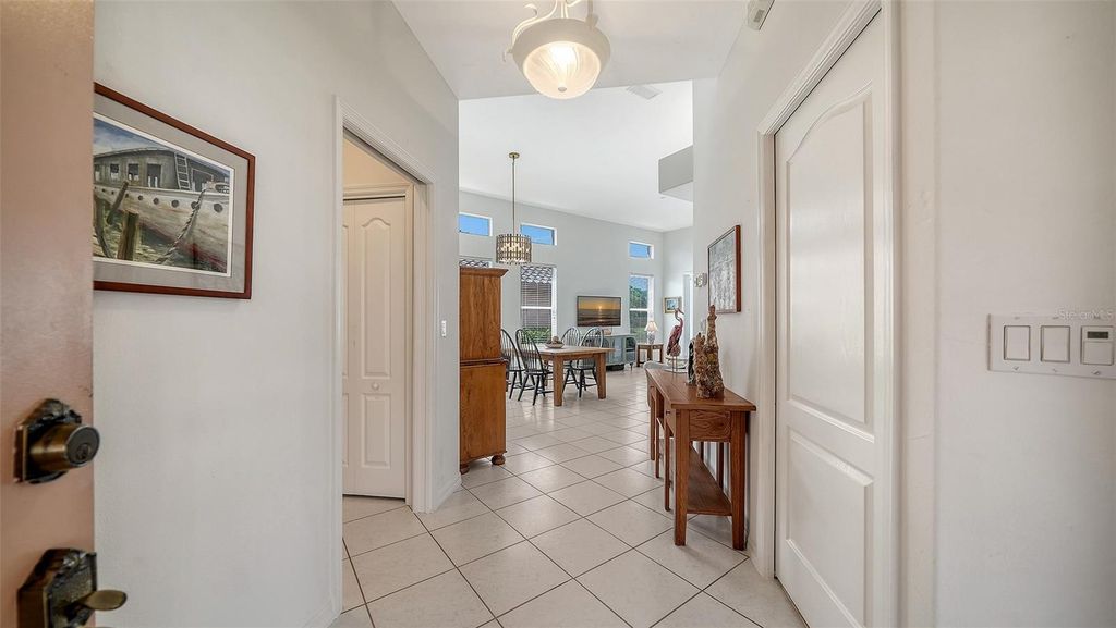 Image 8 of property listing at 3799 MIRA LAGO DRIVE, Sarasota, FL 34238