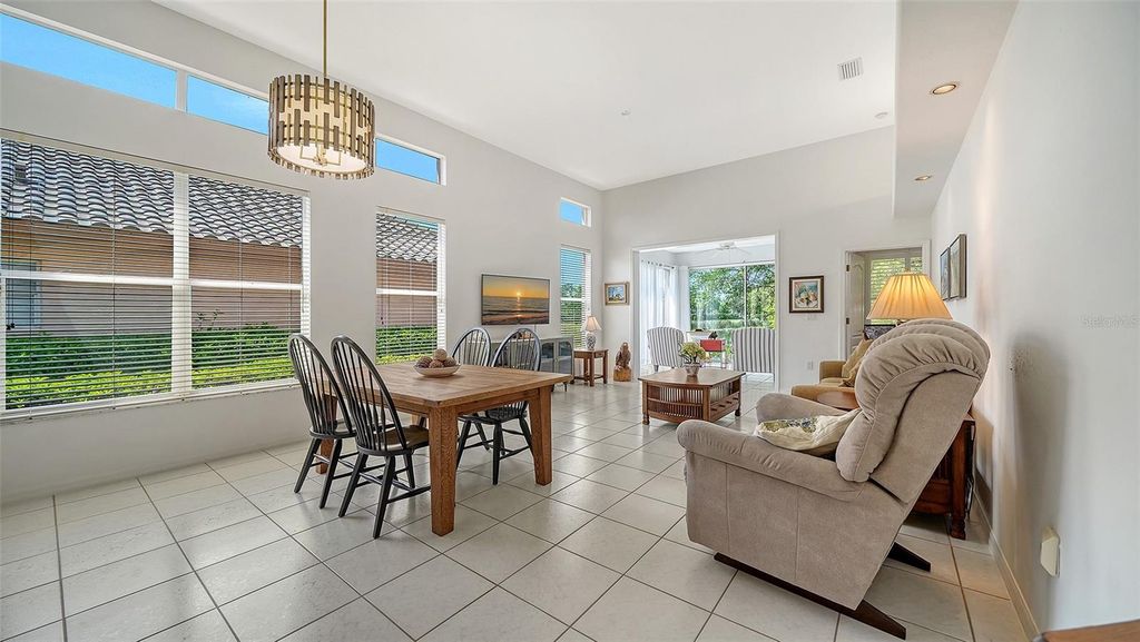 Image 9 of property listing at 3799 MIRA LAGO DRIVE, Sarasota, FL 34238