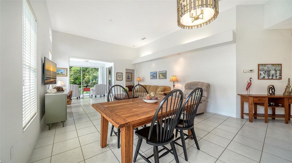 Image 10 of property listing at 3799 MIRA LAGO DRIVE, Sarasota, FL 34238