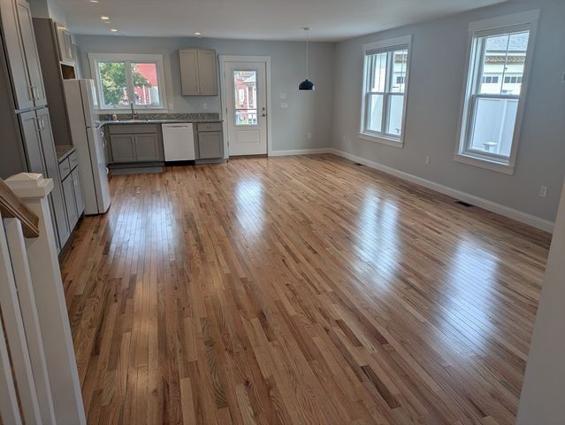 27 Orange Street 1, Boston, MA 02131