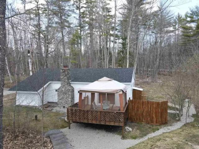 11 Indian Point Road, Croydon, NH 03773