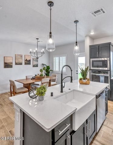 11865 Artekale Place, El Paso, TX 79934