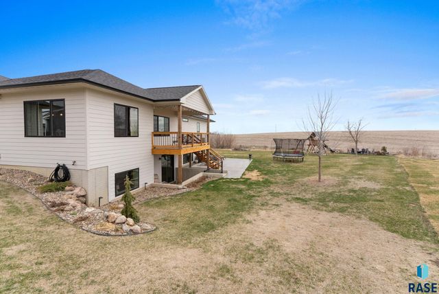7317 E Misty Knoll Cir Circle, Sioux Falls, SD 57110