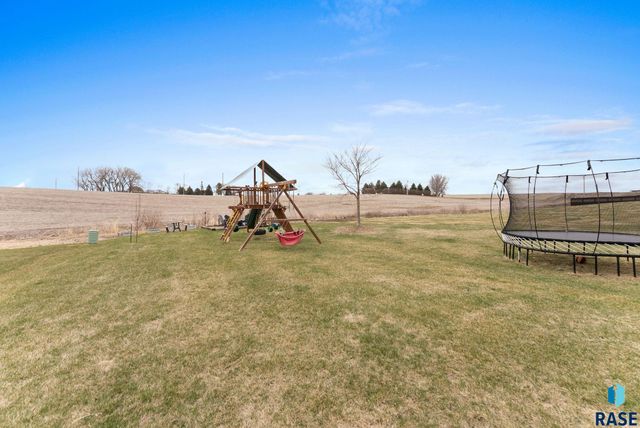 7317 E Misty Knoll Cir Circle, Sioux Falls, SD 57110