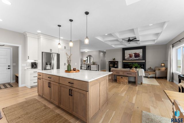 7317 E Misty Knoll Cir Circle, Sioux Falls, SD 57110