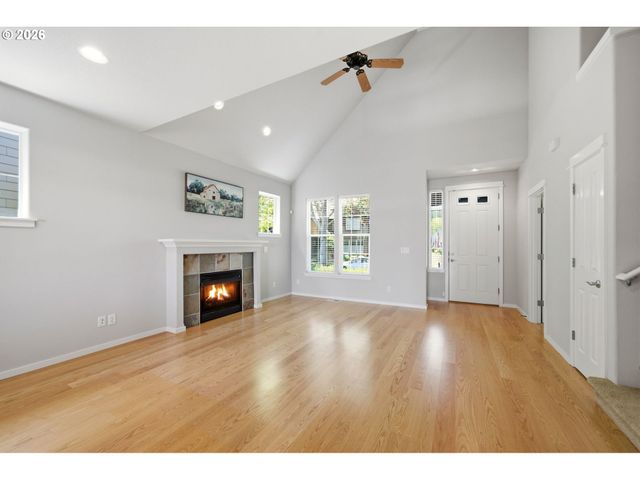 738 Ne 73RD Ave, Hillsboro, OR 97124