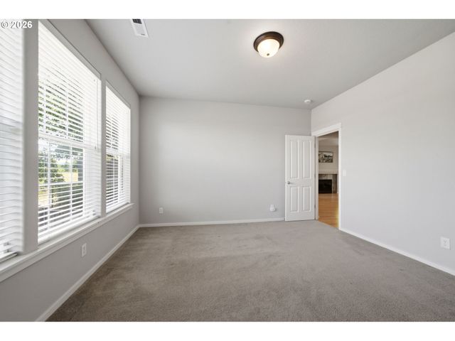 738 Ne 73RD Ave, Hillsboro, OR 97124