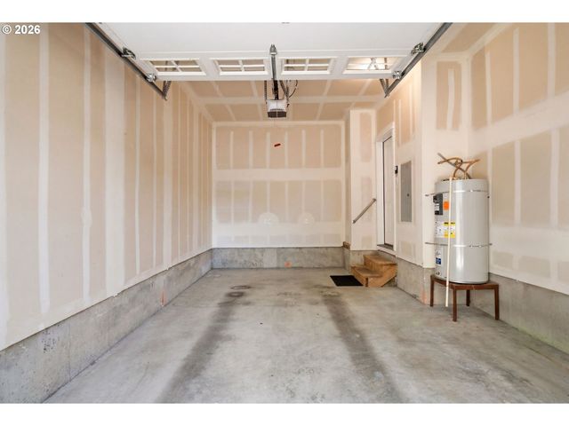 738 Ne 73RD Ave, Hillsboro, OR 97124