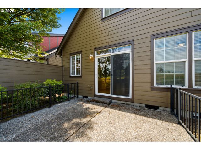 738 Ne 73RD Ave, Hillsboro, OR 97124