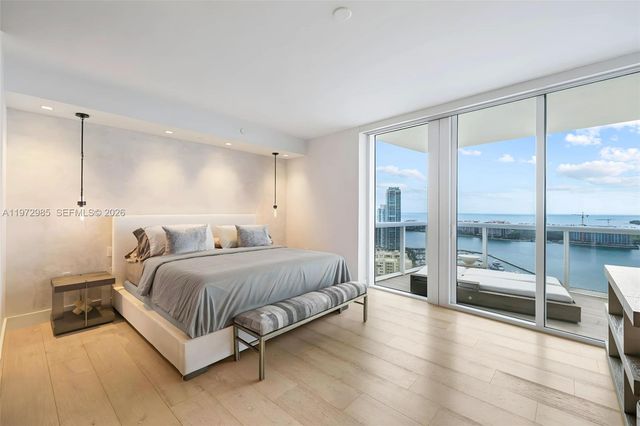 400 Alton Rd 2806, Miami Beach, FL 33139