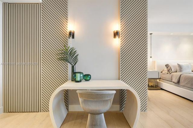 400 Alton Rd 2806, Miami Beach, FL 33139