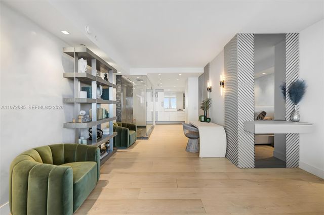 400 Alton Rd 2806, Miami Beach, FL 33139