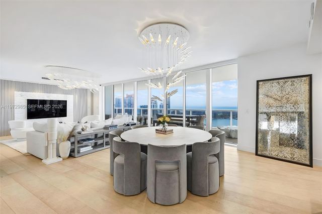 400 Alton Rd 2806, Miami Beach, FL 33139