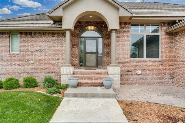 8309 W MEADOW PASS CT., Wichita, KS 67205