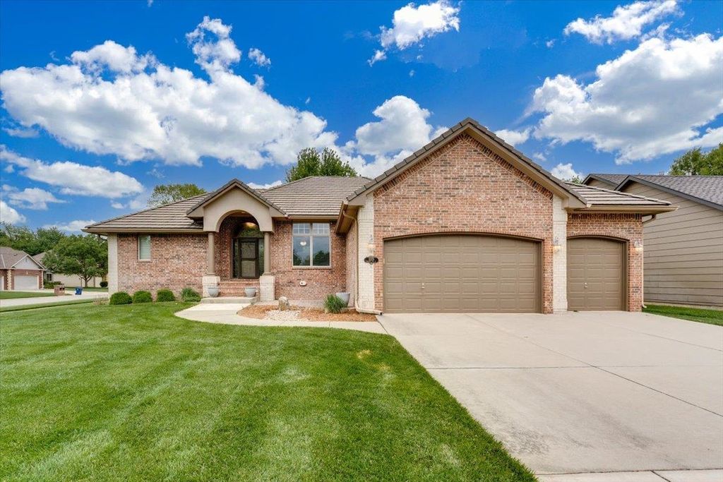 8309 W MEADOW PASS CT., Wichita, KS 67205