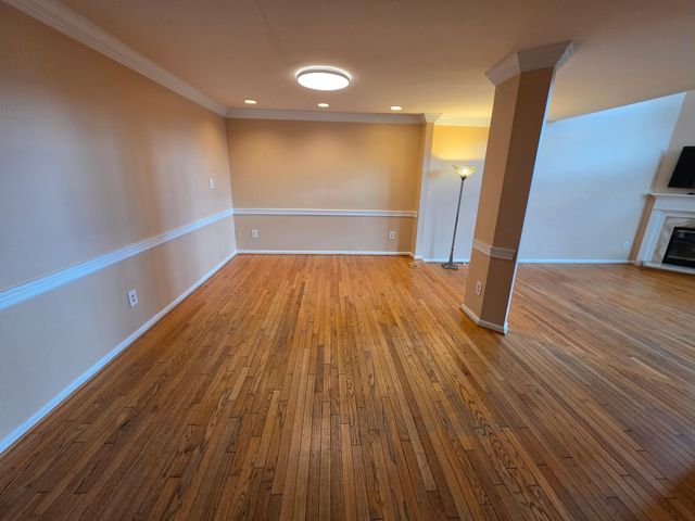 10952 BLOOMINGDALE DR, Rockville, MD 20852