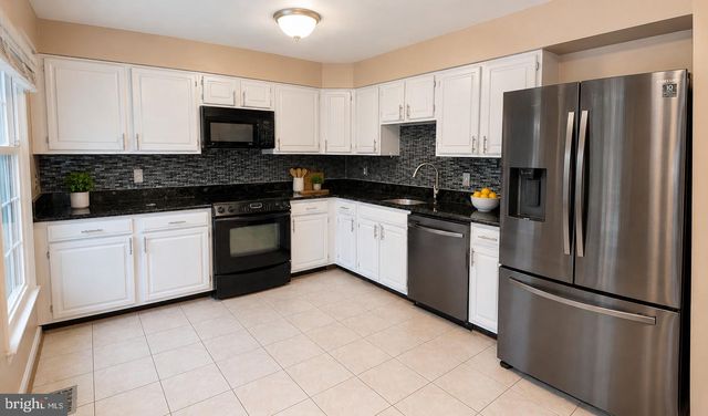 10952 BLOOMINGDALE DR, Rockville, MD 20852