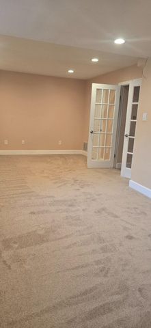 10952 BLOOMINGDALE DR, Rockville, MD 20852