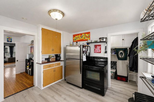 249 Ward STREET, Milwaukee, WI 53207