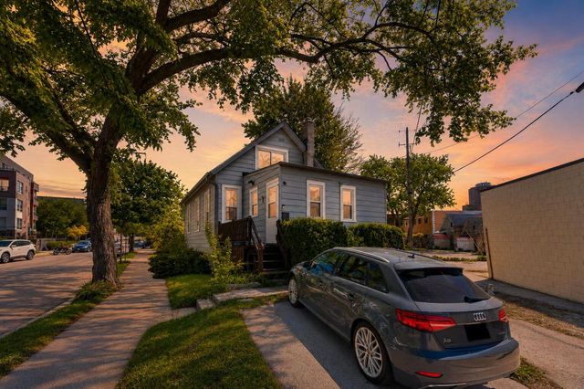 249 Ward STREET, Milwaukee, WI 53207