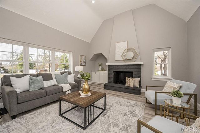 9931 Juengel Drive, Unincorporated, MO 63128