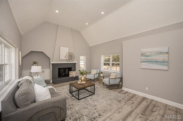 9931 Juengel Drive, Unincorporated, MO 63128