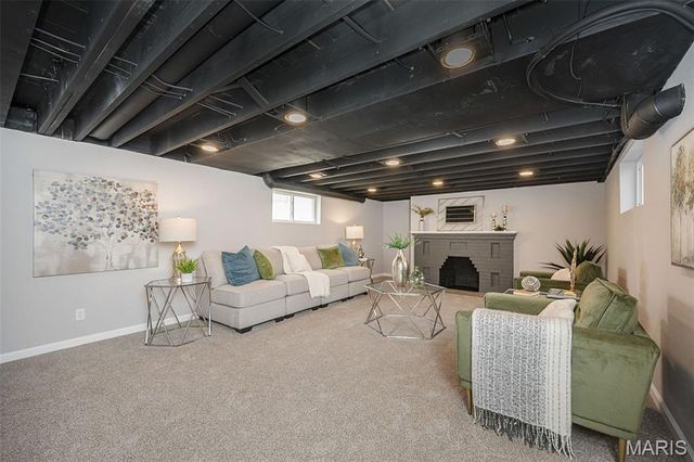 9931 Juengel Drive, Unincorporated, MO 63128