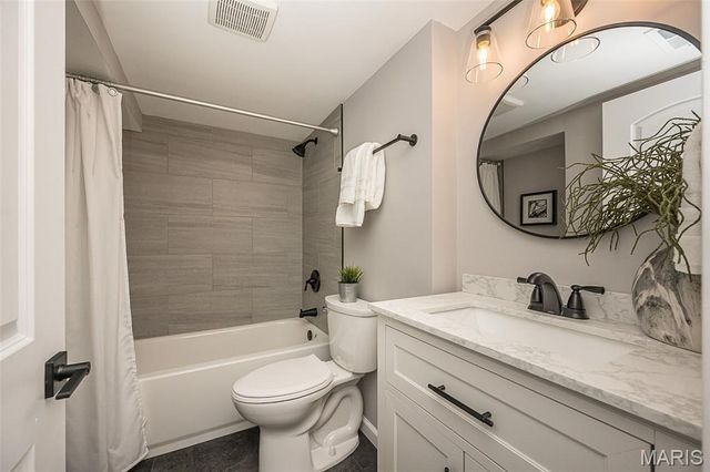 9931 Juengel Drive, Unincorporated, MO 63128