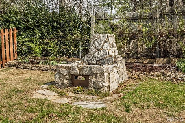 9931 Juengel Drive, Unincorporated, MO 63128