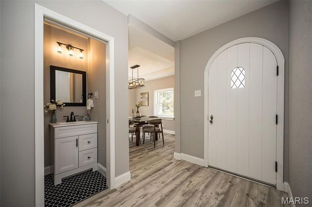 9931 Juengel Drive, Unincorporated, MO 63128