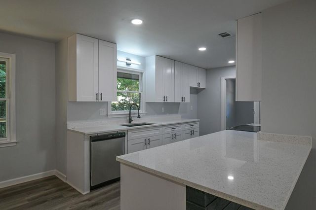 2568 Highland Drive SE, Conyers, GA 30013