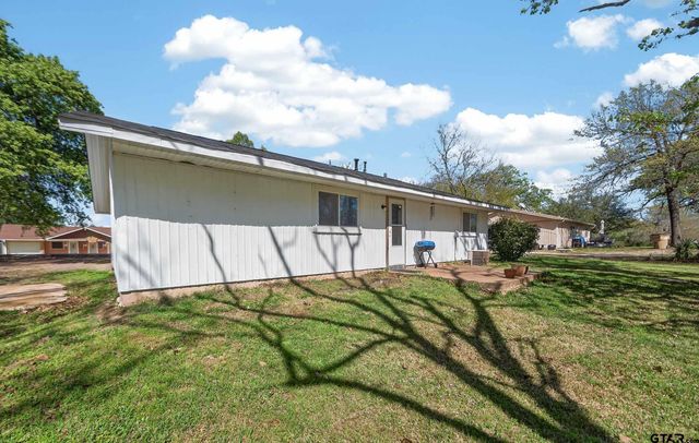 3165 Jackson Ave., Tyler, TX 75705