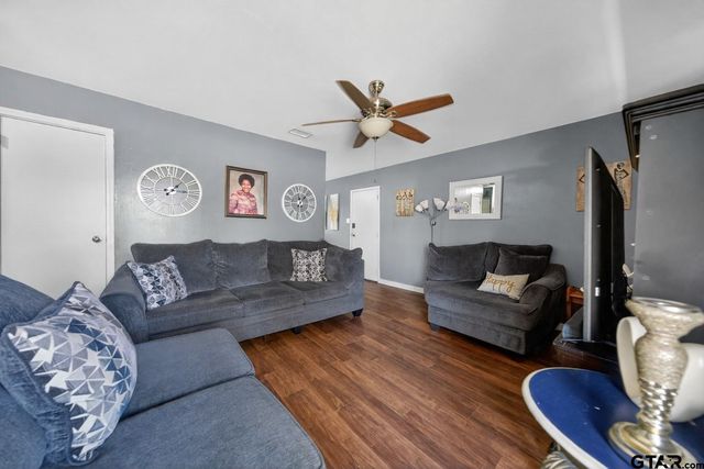 3165 Jackson Ave., Tyler, TX 75705