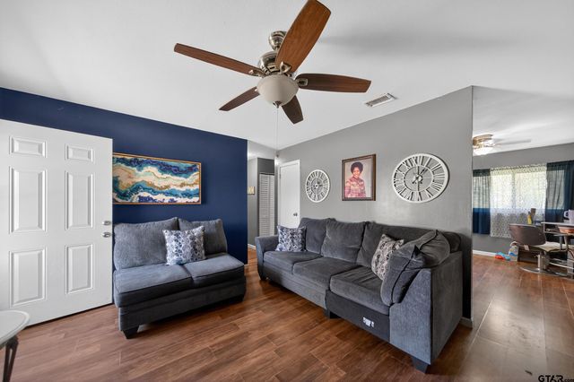 3165 Jackson Ave., Tyler, TX 75705