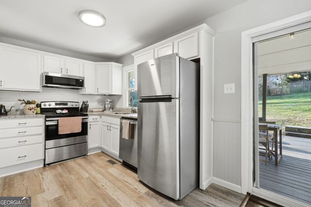 2371 Woodland Drive NW, Kennesaw, GA 30152