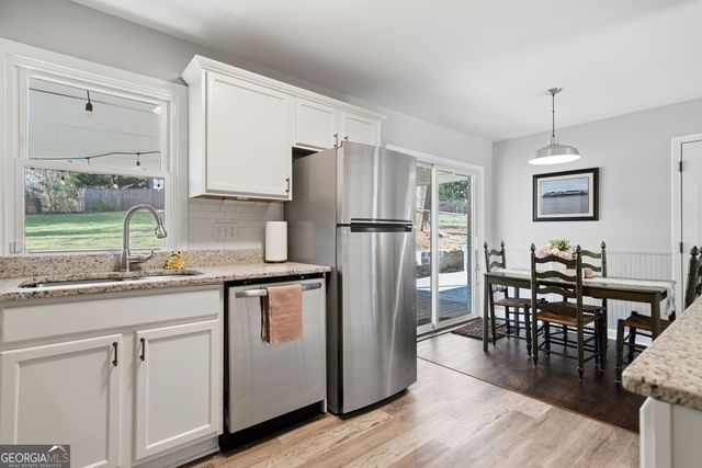 2371 Woodland Drive NW, Kennesaw, GA 30152