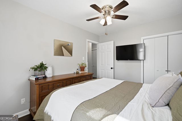 2371 Woodland Drive NW, Kennesaw, GA 30152
